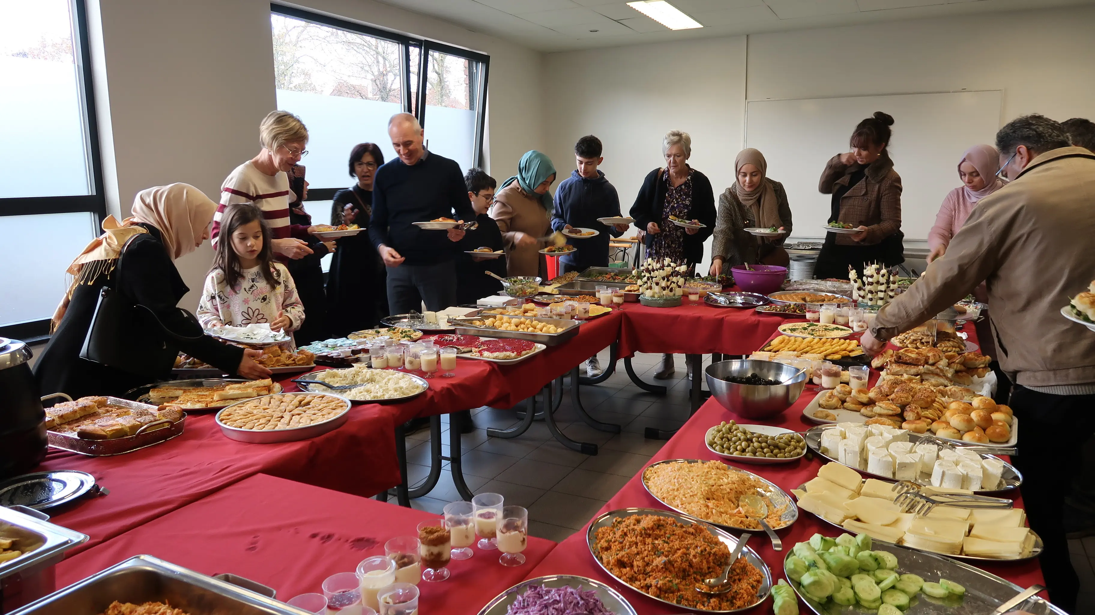 news-brunch-in-genk-om-oproep-van-de-warmste-2